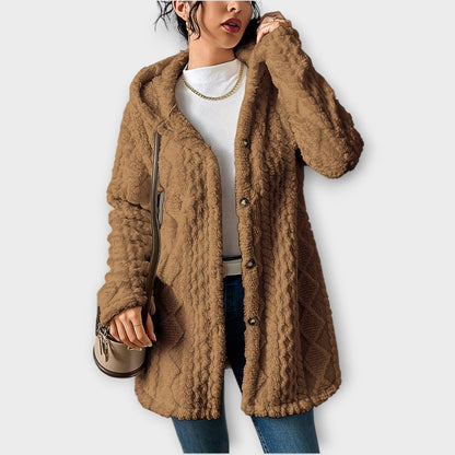 Chaqueta Invernal con Capucha Texturizada y Confortable