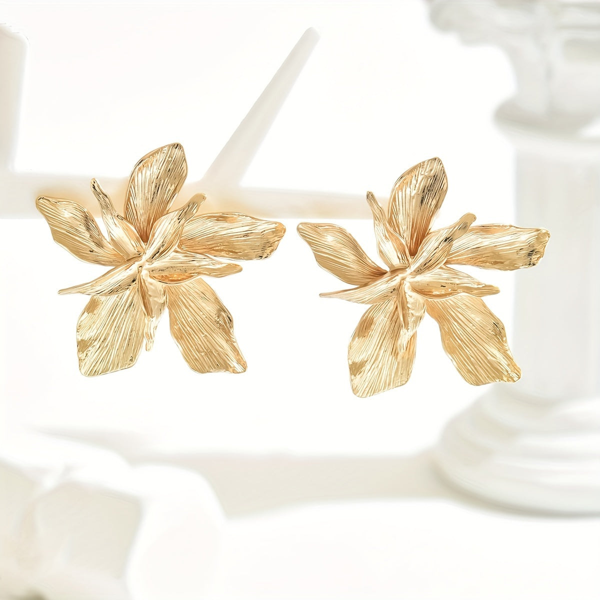 Lana | Pendientes de Gota Floral Dorados