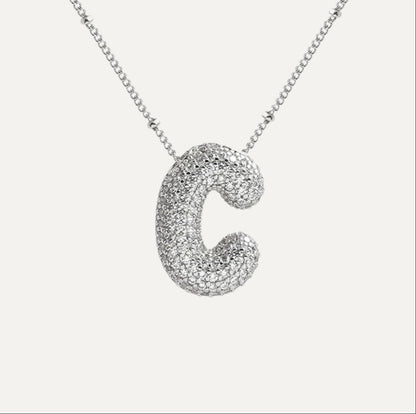 Savannah | Collar con Letra Burbuja en Diamante
