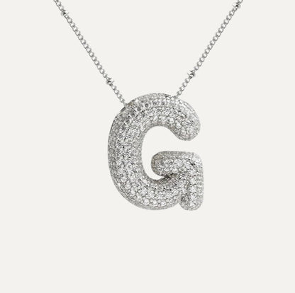 Savannah | Collar con Letra Burbuja en Diamante