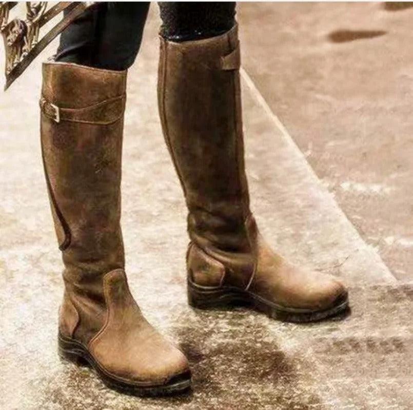 Riselia | Botas de Caña Alta con Acabado Esencial